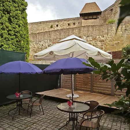 Varkapu Appartement Eger