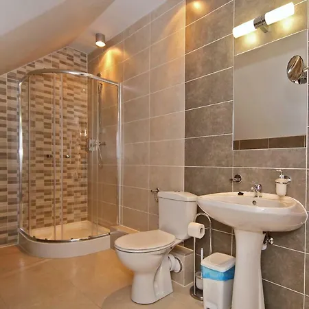 Varkapu Vendeghaz Ii Gasthof 3*